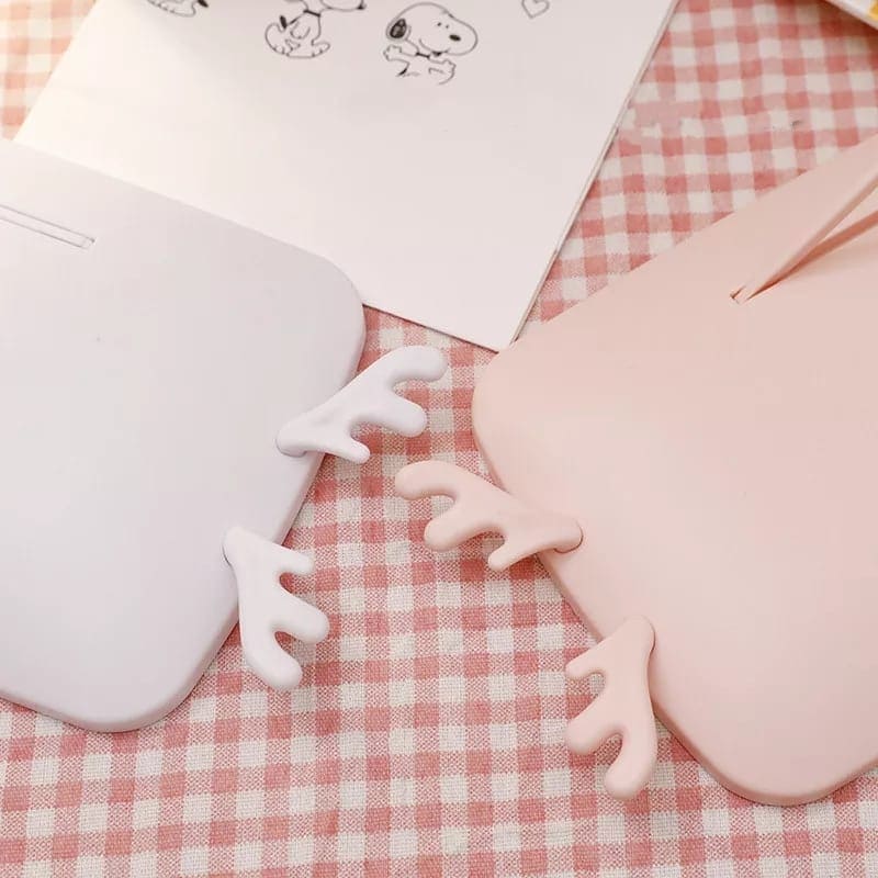 Deer Led Desktop Mirror, Lighted Rechargeable Makeup Mirror, Brightness Adjustable USB Rechargeable Travel Portable Light up Mirror, Touch Screen LED Vanity Mirror Deer Led Desktop Mirror, Lighted Rechargeable Makeup Mirror, Brightness Adjustable USB Rechargeable Travel Portable Light up Mirror, Touch Screen LED Vanity Mirror